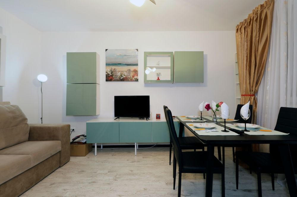 Închiriez apartament 3 camere, Păcii, Militari