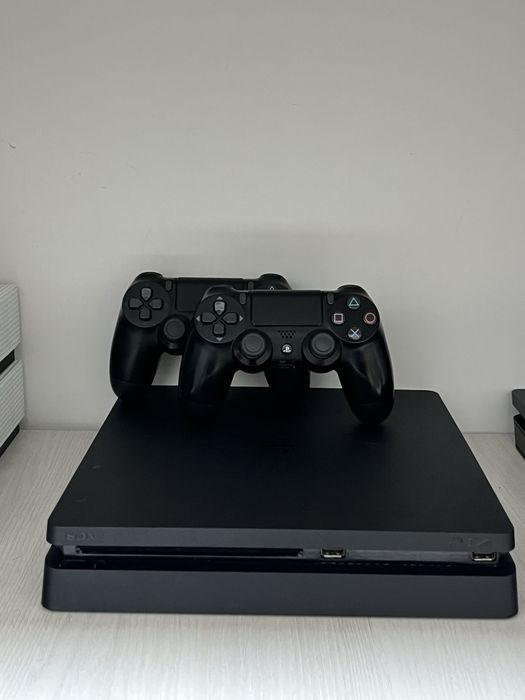 Playstation 4 slim, 1tb, 30 игр