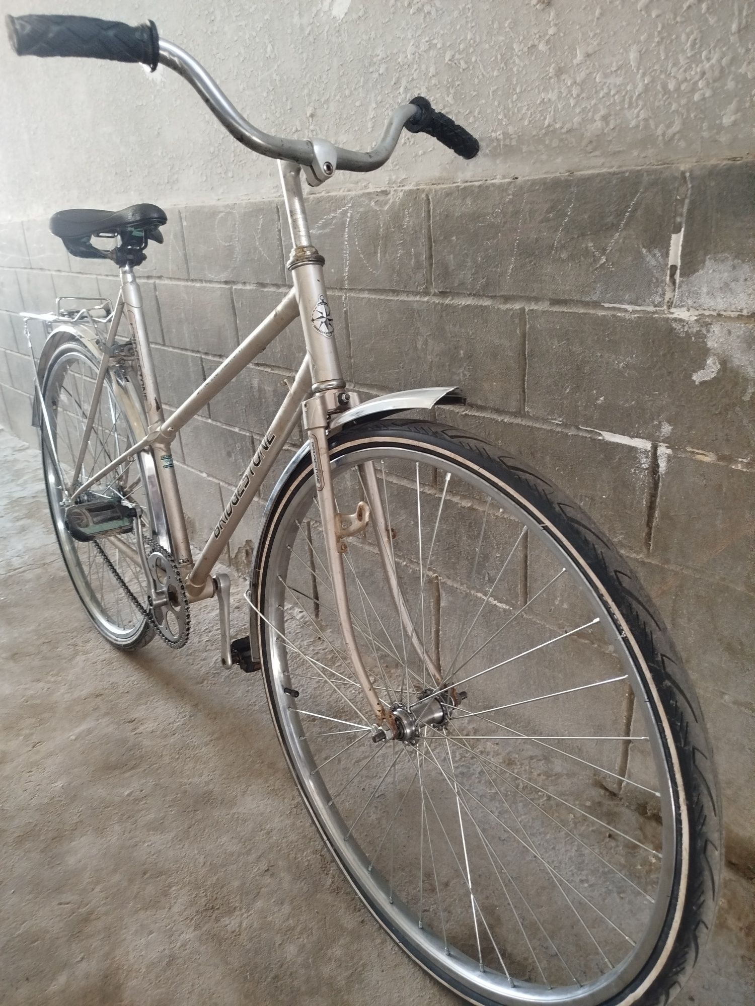 Velosapet sotiladi