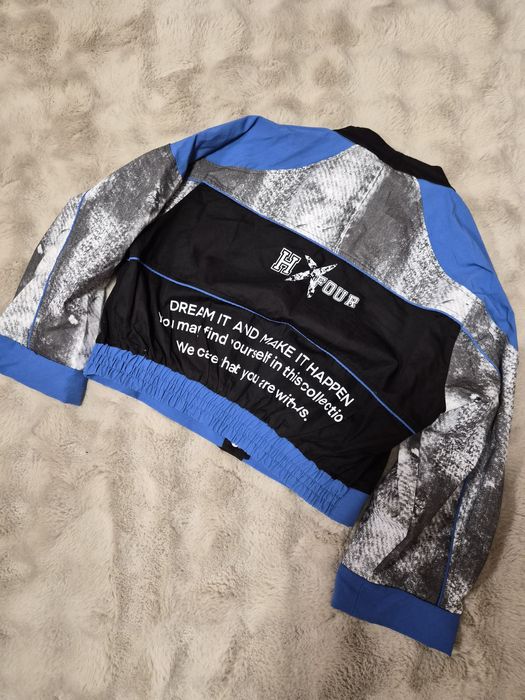 Дамски комплекти и дънки