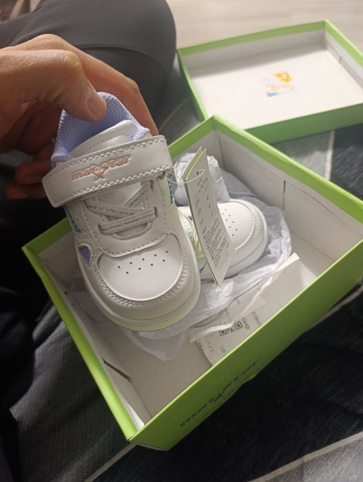 Обувки Матстар женски чисто нови не носени с етикета