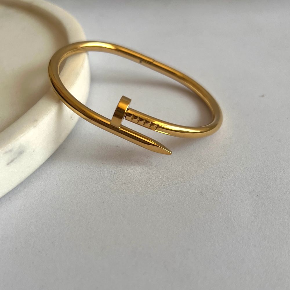 Гривни Cartier Love с отвертка, гривна Пирон Cartier Juste un Clou
