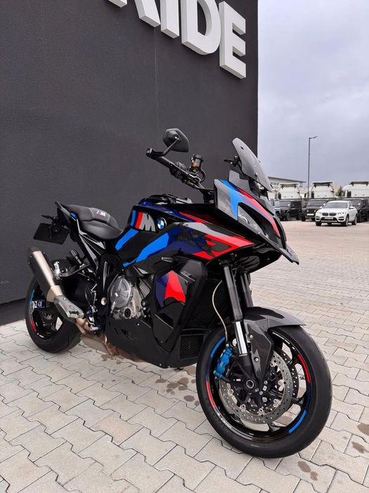 BMW M 1000XR