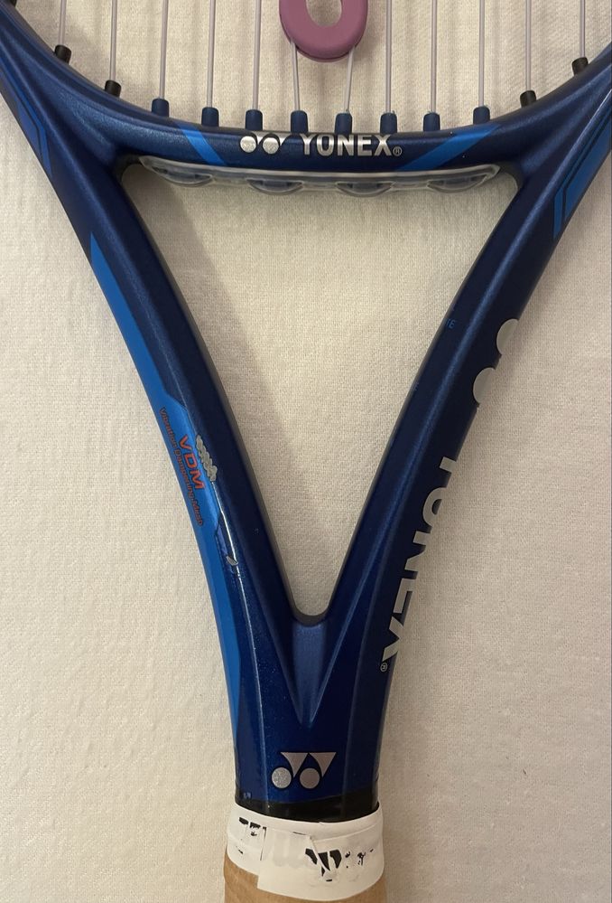 Racheta Yonex Ezone 98 Tour 315g