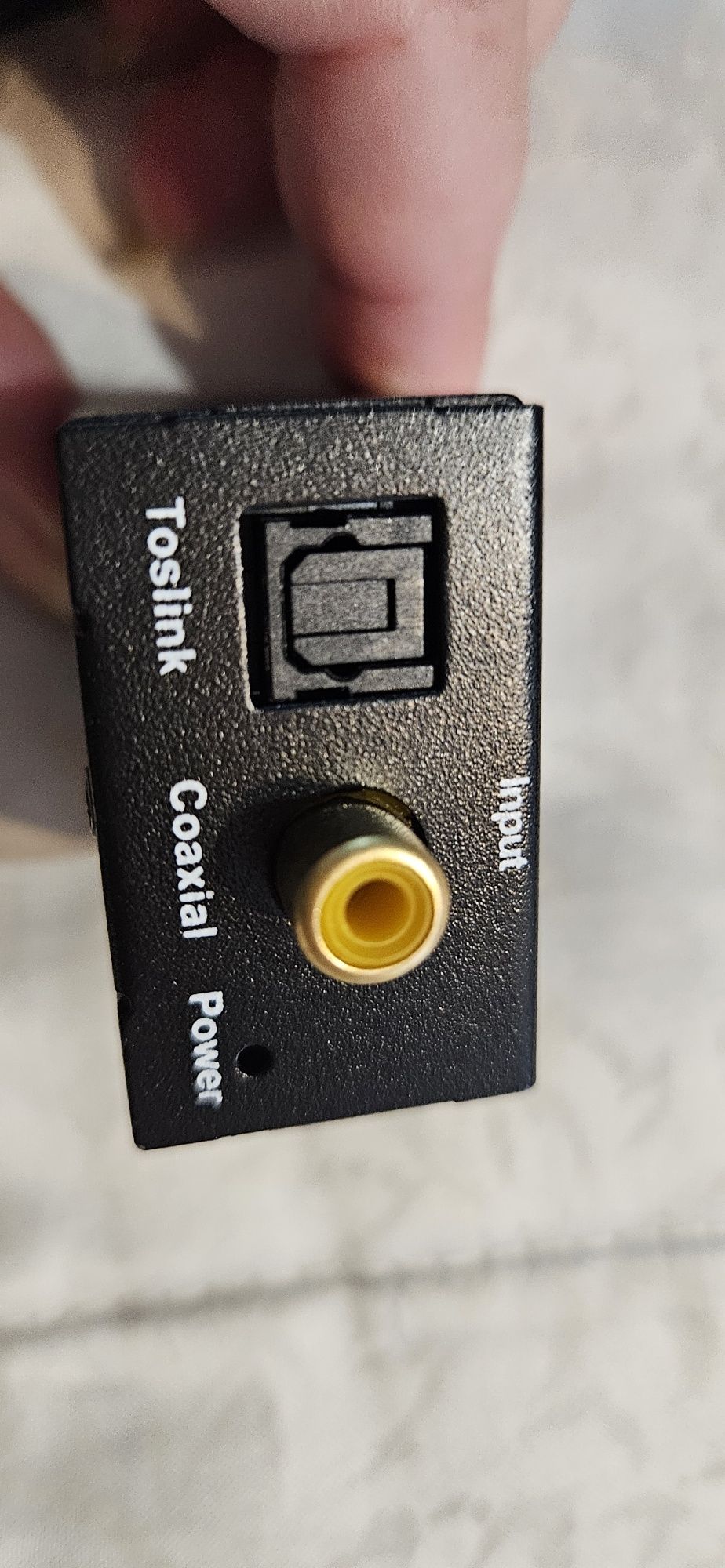 Digital to analog audio converter за TV