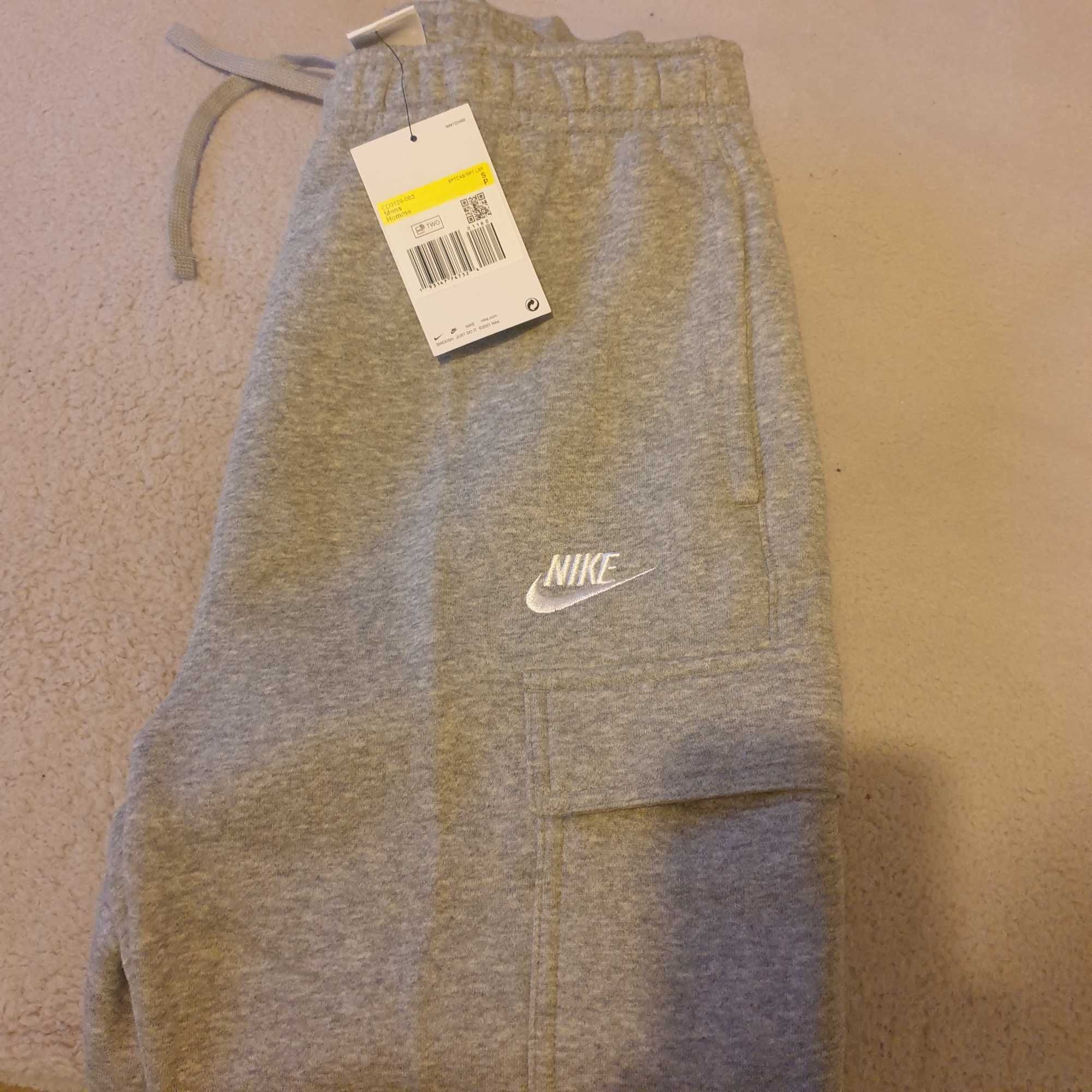 Nike cargo trousers gri S , M