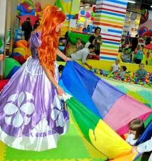 Animatori petreceri copii in crevedia vata si popcorn crevedia