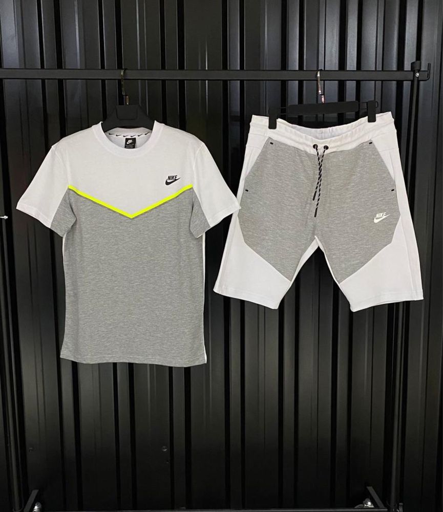 Set Nike tech Fleece (Bermude+tricou)