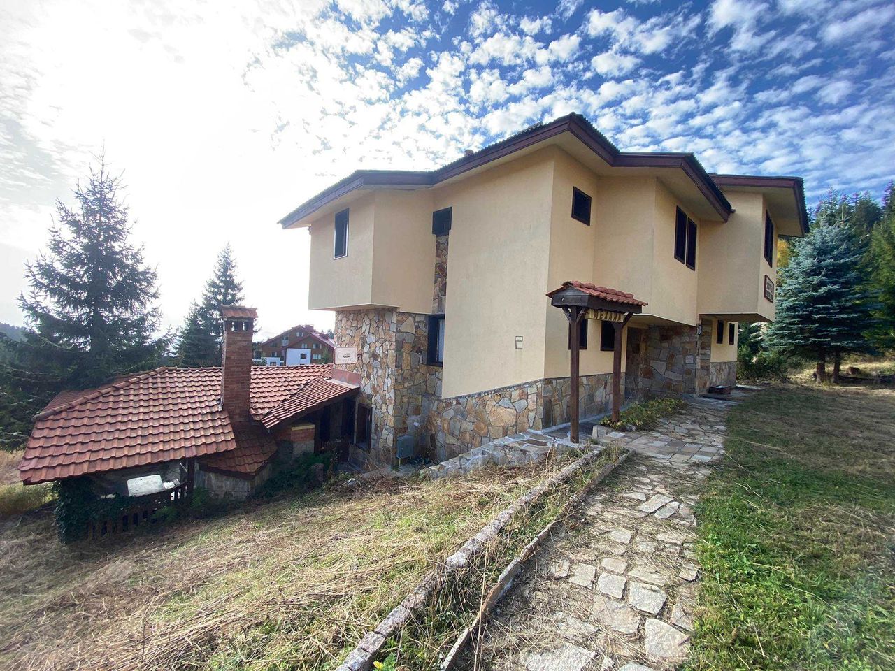 Продава се Хотел в к.к. Пампорово - 1100 кв.м за 482 €/кв.м - Снимка #5