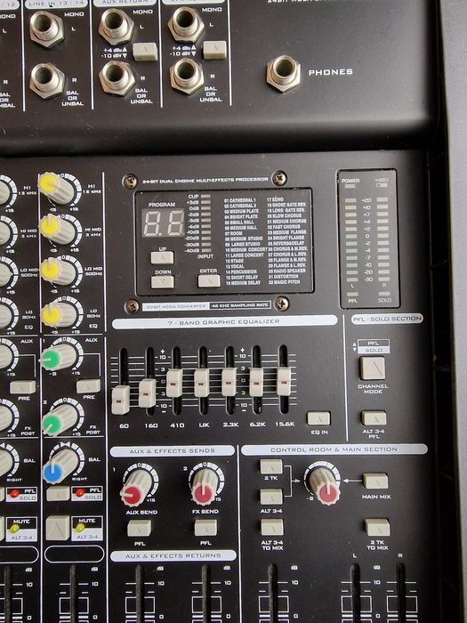Mixer activ KAM KMD10 – 14 canale, 750W, efecte digitale, impecabil