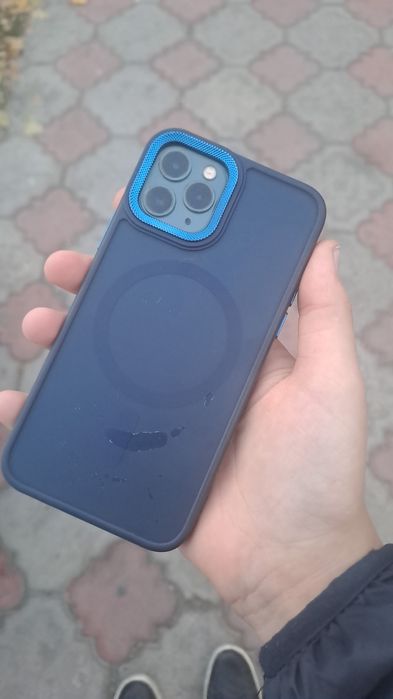 Продам айфон 11 про