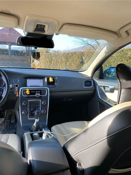 Volvo V60 1.6 D2 2012 • Stage 1 • Manuală •