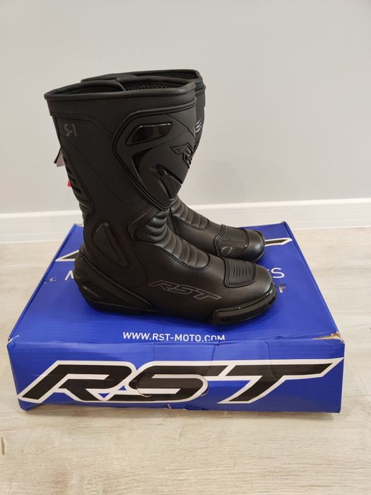 Ботуши RST waterproof номер 42