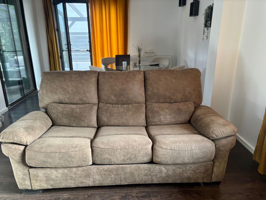 Canapea și fotoliu extensibile