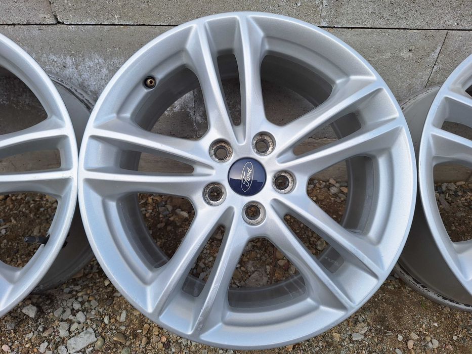 Vând set 4 jante aliaj pe 17  Ford Mondeo,  Focus, kuga, C Max etc.