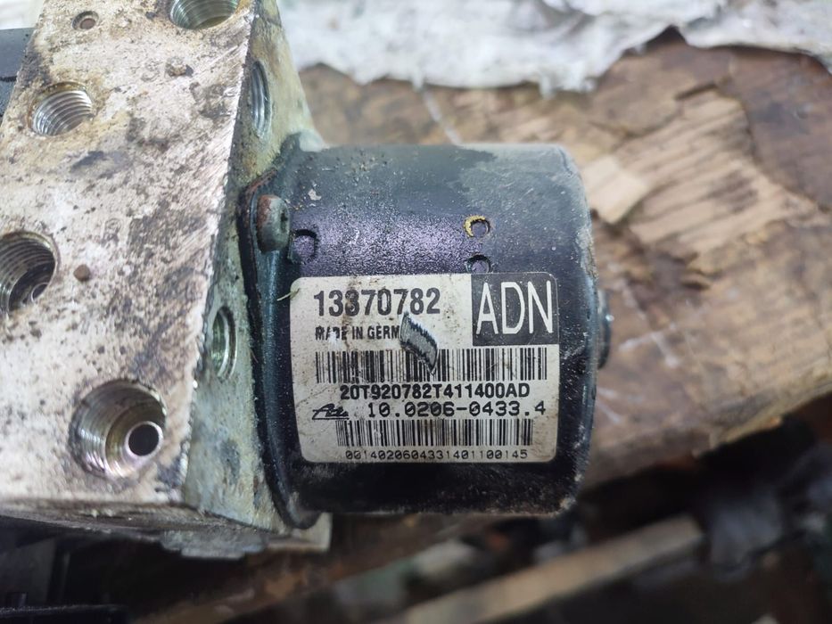 Pompa abs 1.7 cdti a17 dtj 13370782 Opel Astra J [2009 - 2012] 1.7 cd