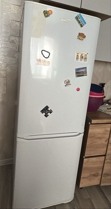 Продам холодильник