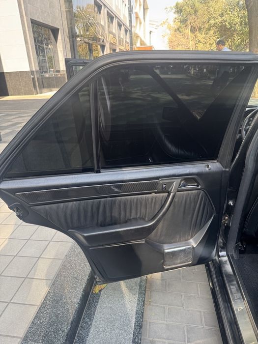 W124 сотилади  104, 3.2