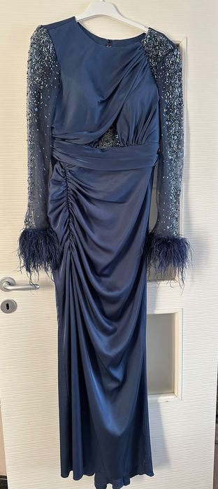 Стилна рокля за официални поводи