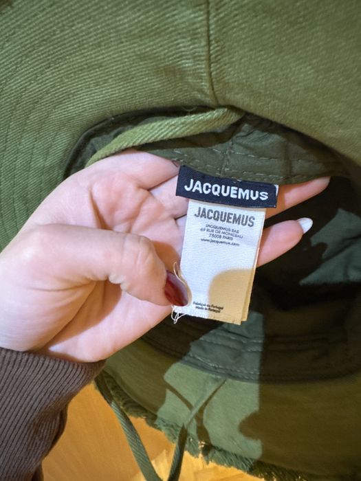 Зелена шапка Jacquemus