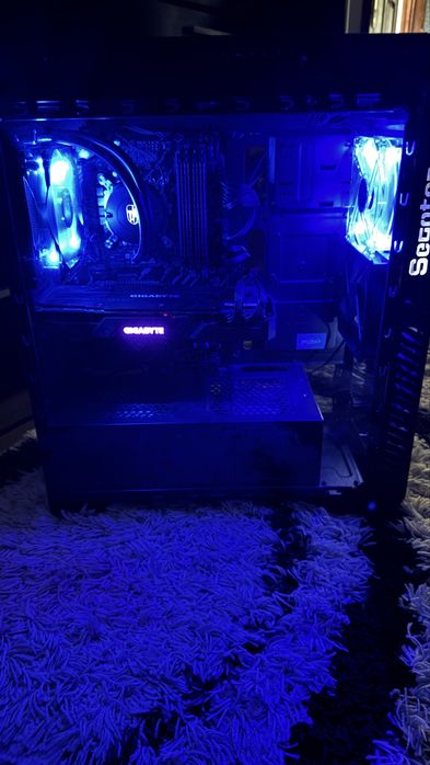 PC Gaming + Monitor - RTX 2070, 32GB RAM, 1 TB M.2 SSD, 2 TB HDD