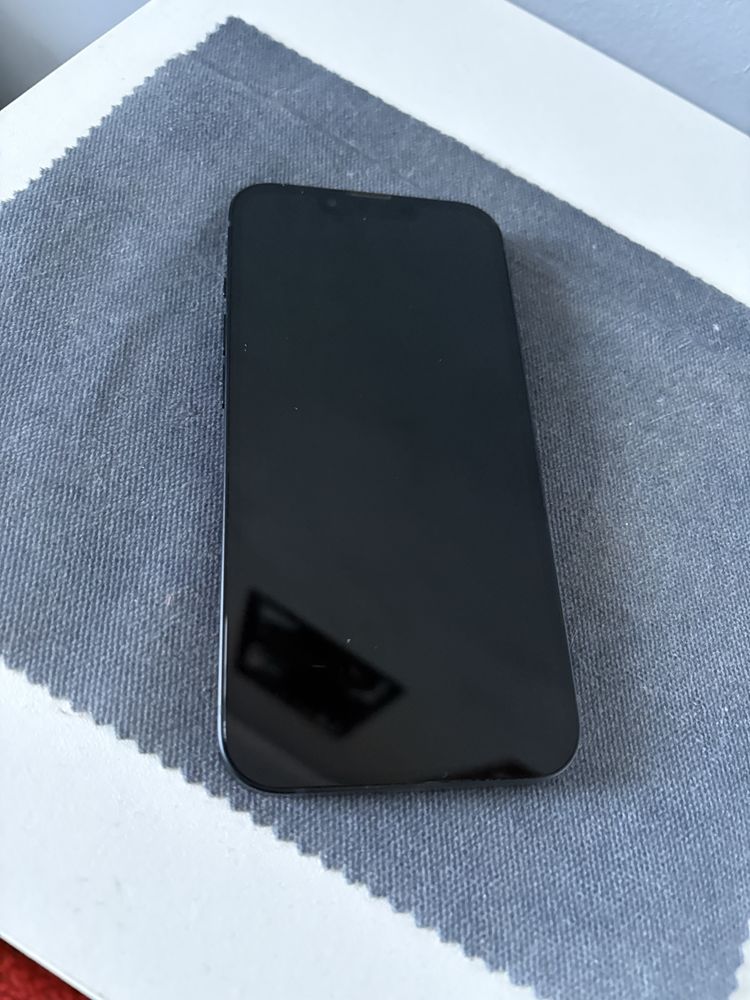 iPhone 13, 256гб