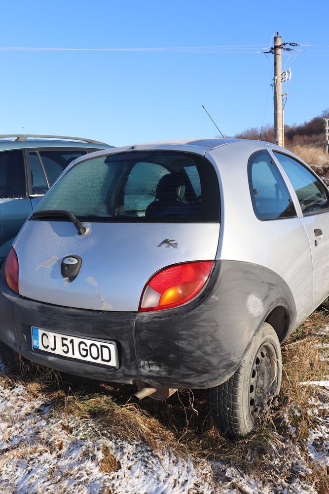 Ford ka pentru piese