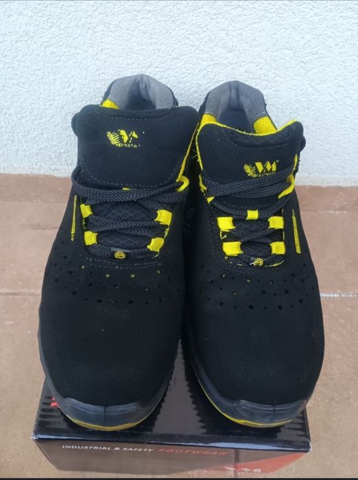 Bocanci bombeu metalic mărimea 44