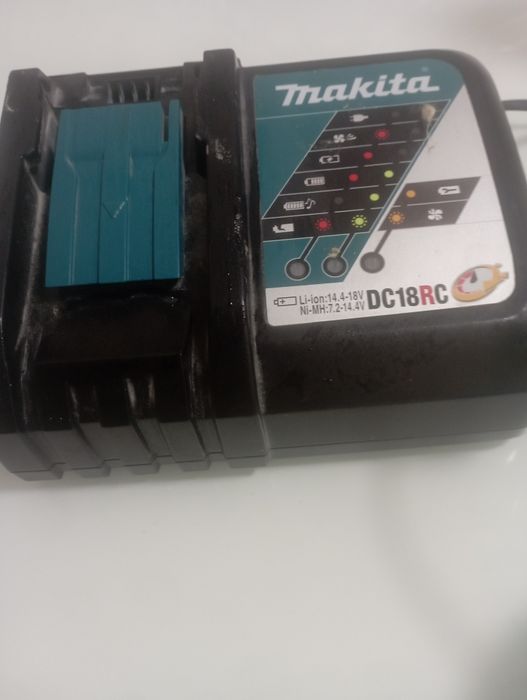 Продам зарядное устройство для электроинструментов Макита