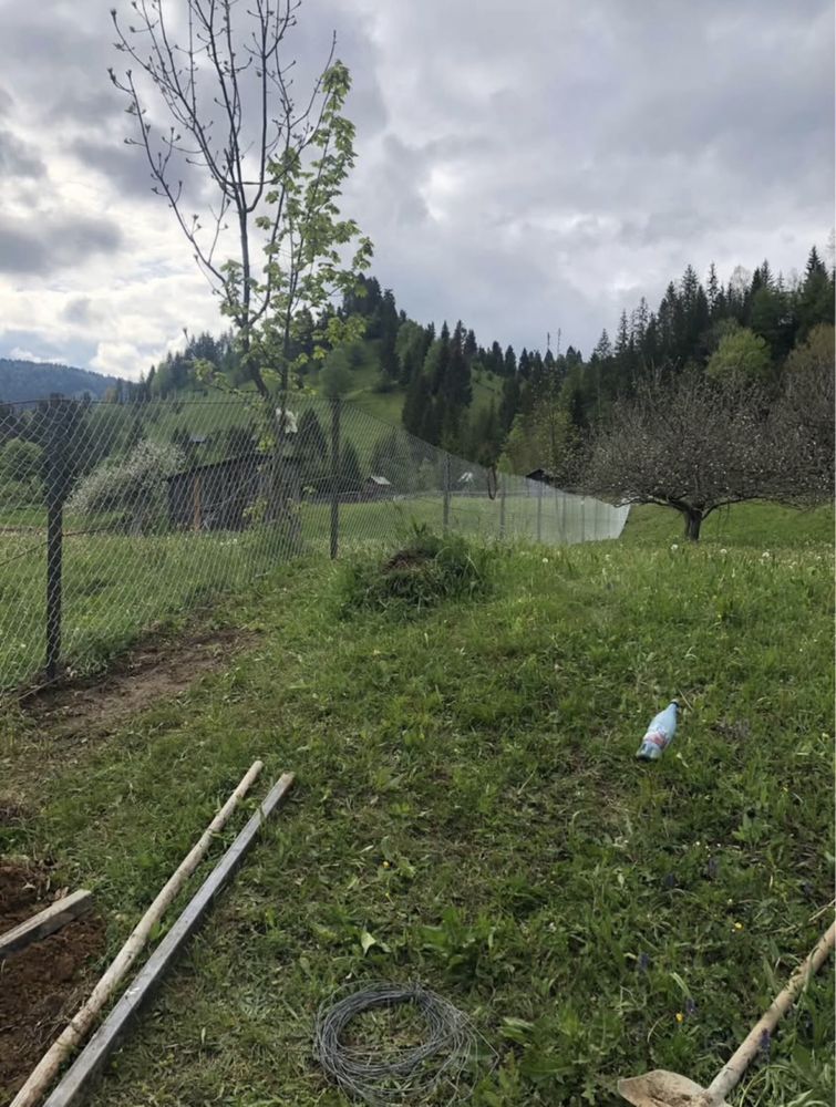 Vand pamant cu costruvtii pe el pt agropensiuni