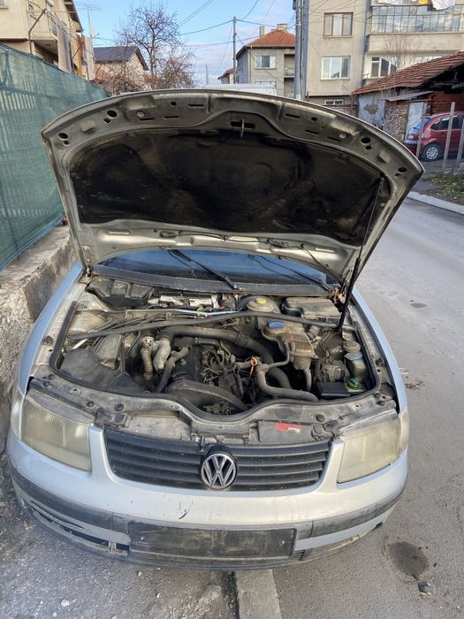 Продава се VW passat 4 1.9tdi на части или цяла