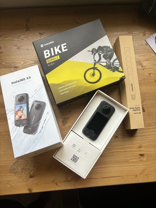 Экш камера Insta 360 x3