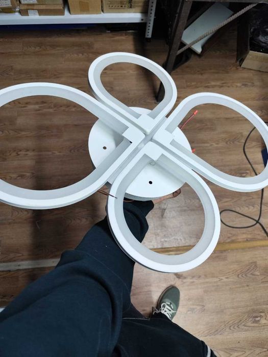 люстра потолочная, большая светодиодная