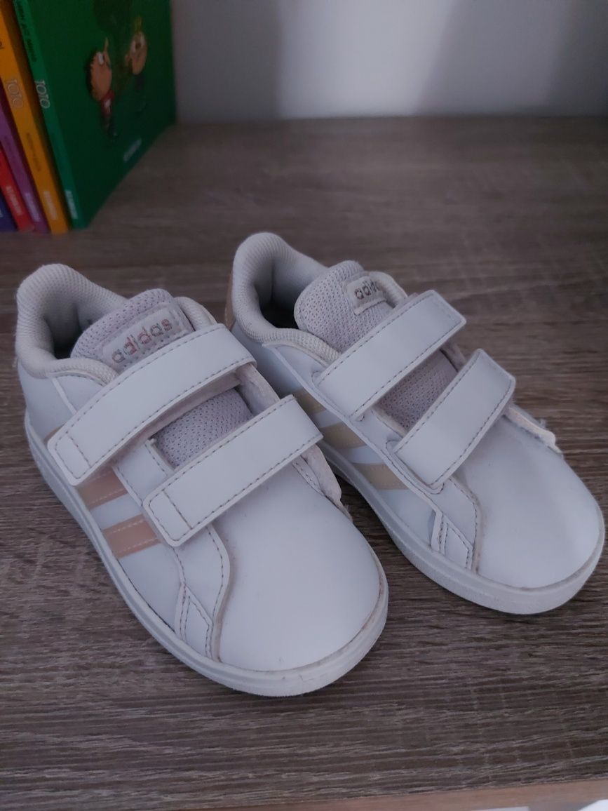 Маратонки Adidas/Адидас номер 23 и яке Sinsay 92