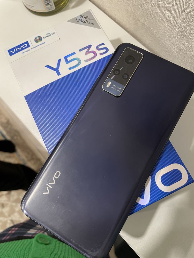 Продам Vivo Y53S