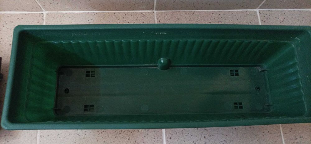 Jardiniera din plastic cu suport, verde 60 x 20 x 15.5 cm, 13L