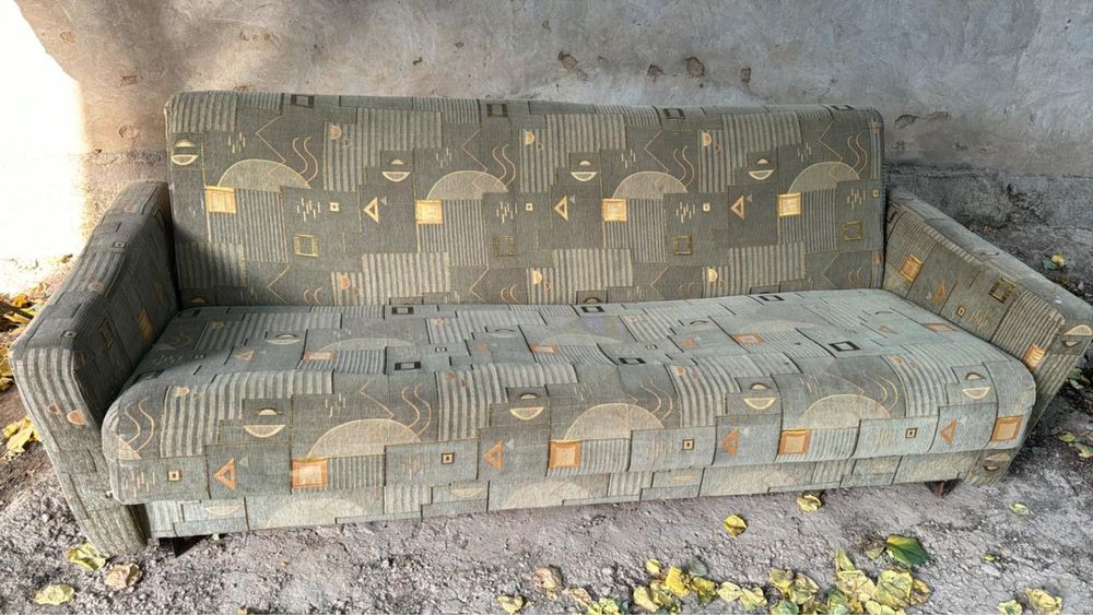 Б/у диван сатылады