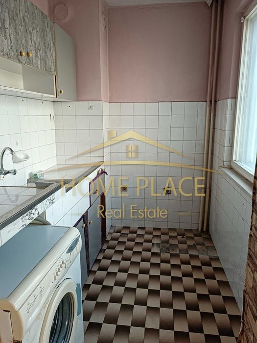 Продава се Четиристаен апартамент в Варна, Автогара - 90 кв.м за 1056 €/кв.м - Снимка #2