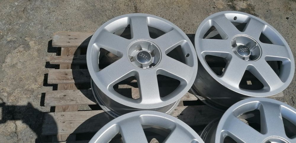 17 цола 5 х 100 мм АУДИ / Фолксваген / Шкода - 7,5 Инча / ЕТ 32