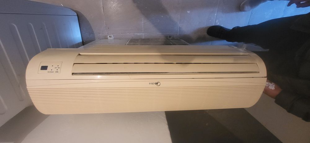 Климатик Медея,почистен и готов за монтаж