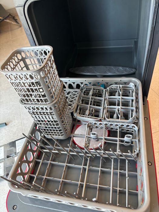 Masina de spalat vase BOB