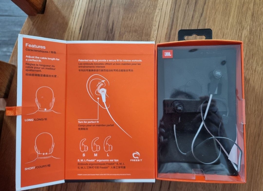Casti wireless JBL Sychos Reflect