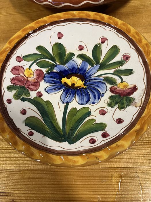 Ръчно рисувани керамични чинии