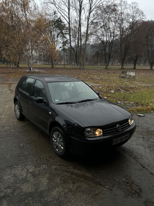 Vând golf 4, 1.6 benzină