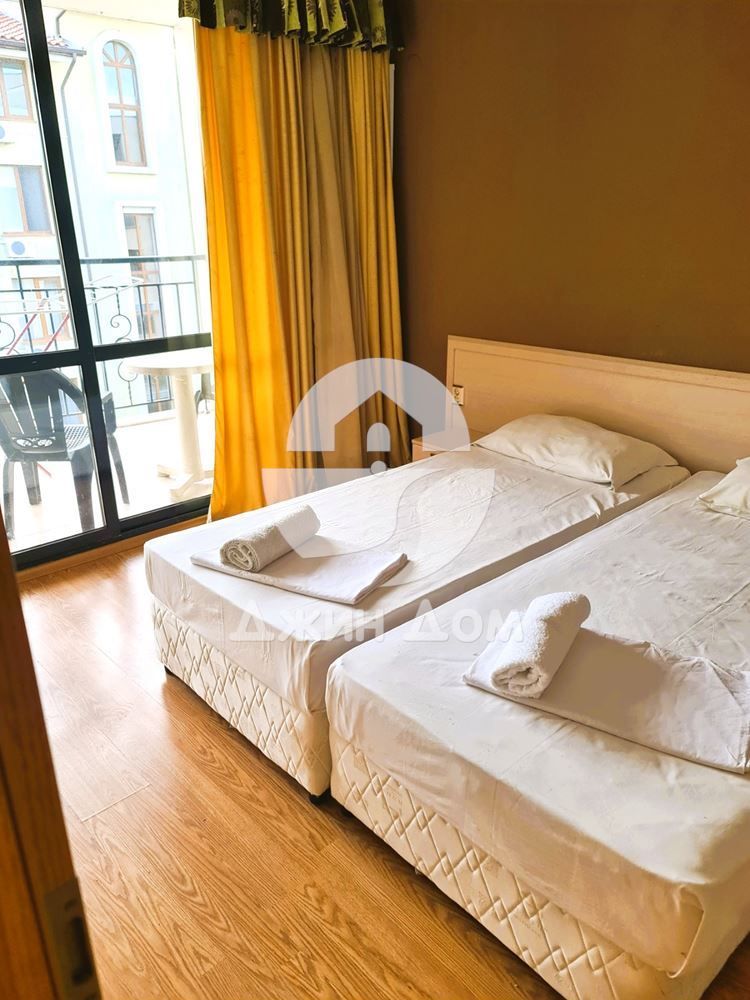Продава се Двустаен апартамент в к.к. Слънчев бряг - 52 кв.м за 1116 €/кв.м - Снимка #3