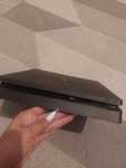 Vând ps4 slim fara altceva doar 1 cablu de alimentare