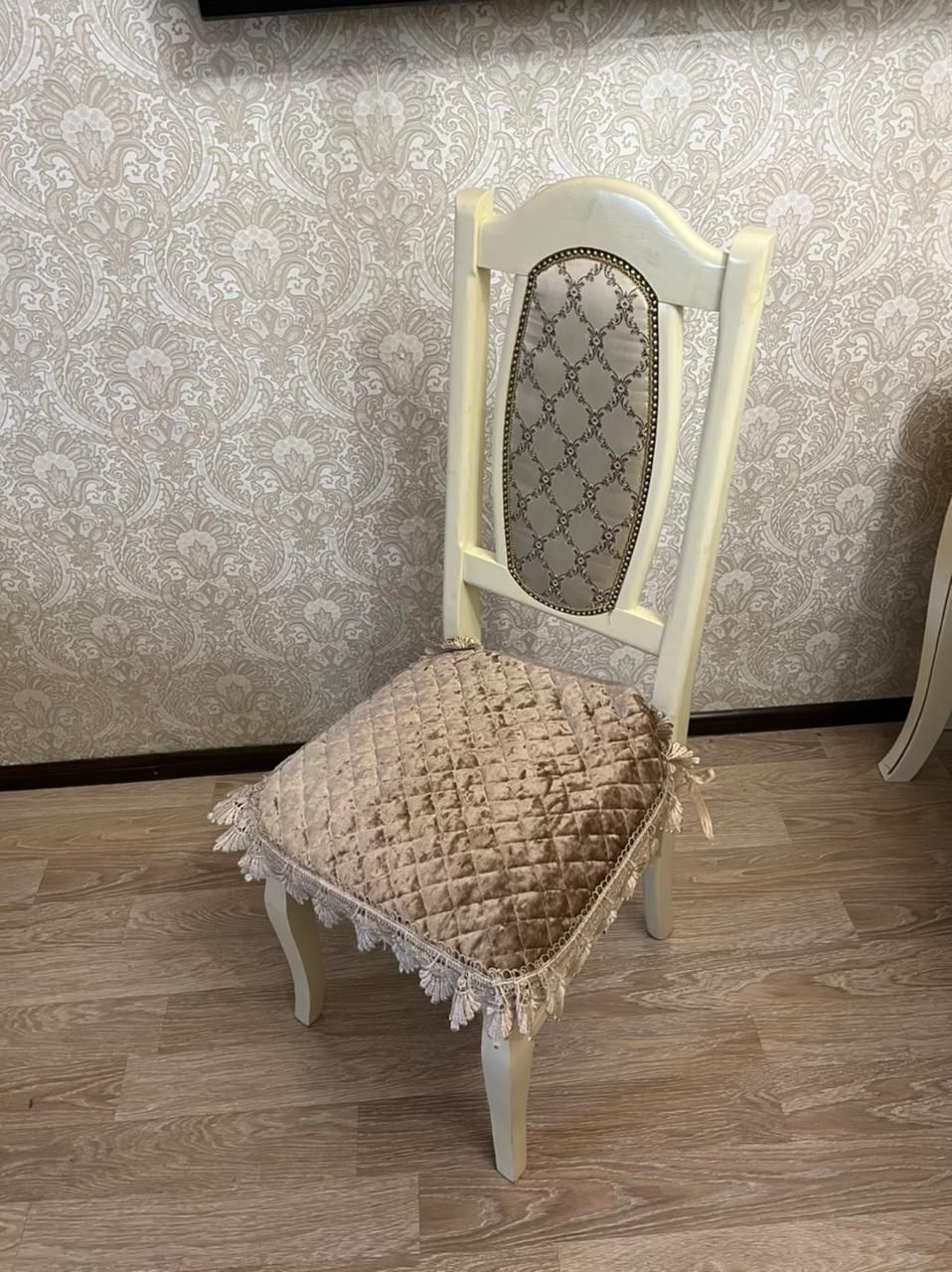 Стол и стулья 12 штук
