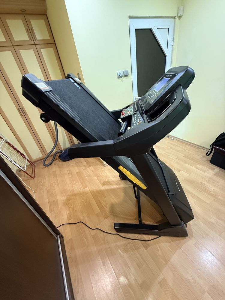 Бягаща пътека до 150кг Techfit MT800