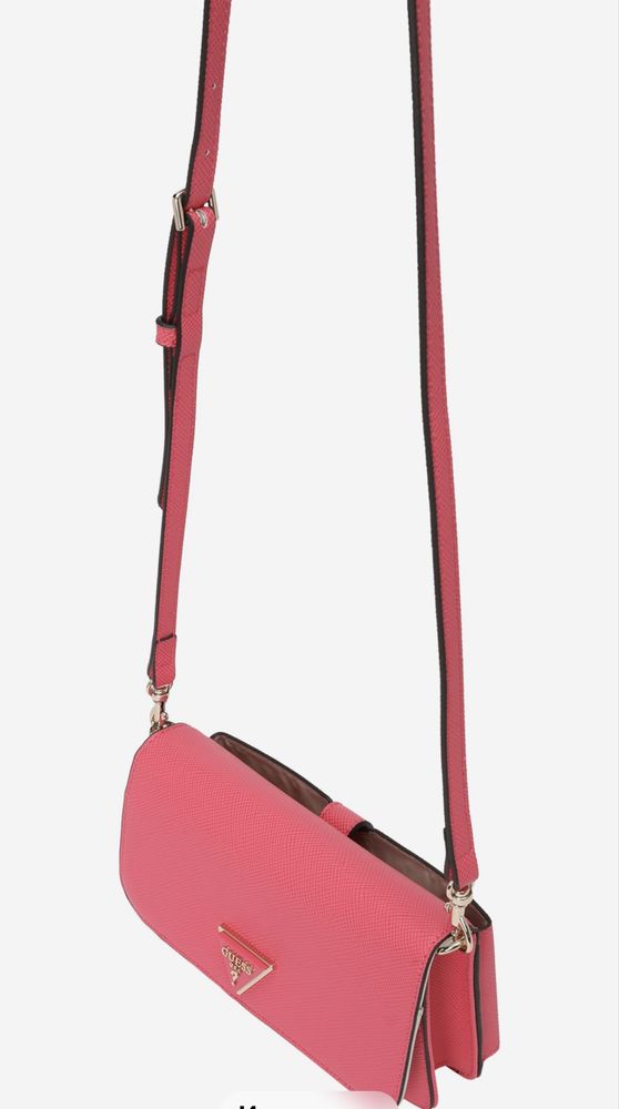 Дамска чанта GUESS