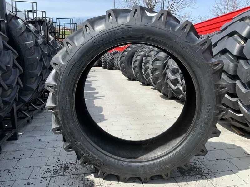 Cauciucuri spate tractor 650 / 1400-38 NOI !!